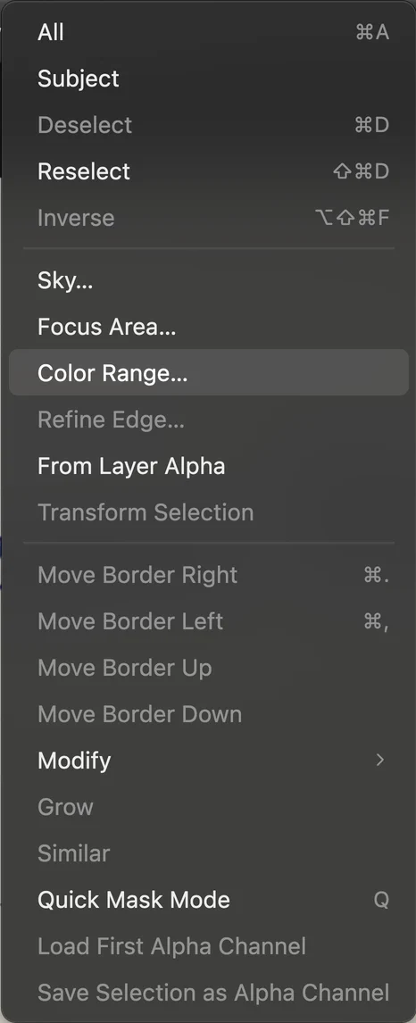 Il menu Selezione aperto con Intervallo colori evidenziato