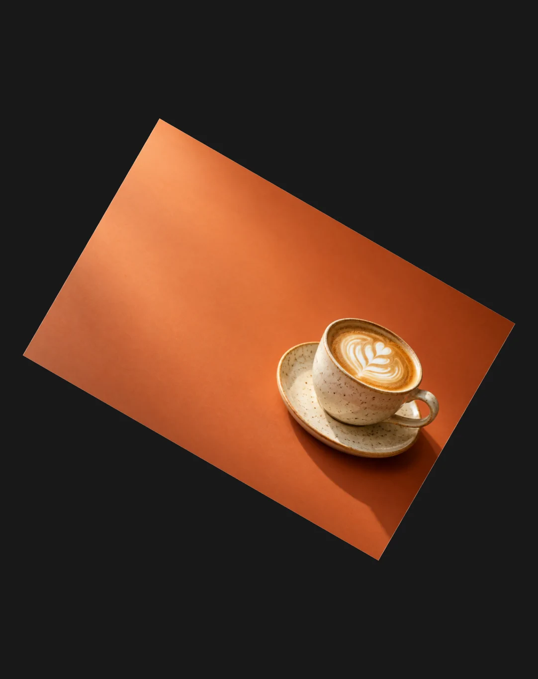 La foto del caffè con la vista ruotata di 30 gradi in senso orario e tutti e quattro gli angoli dell’immagine visibili